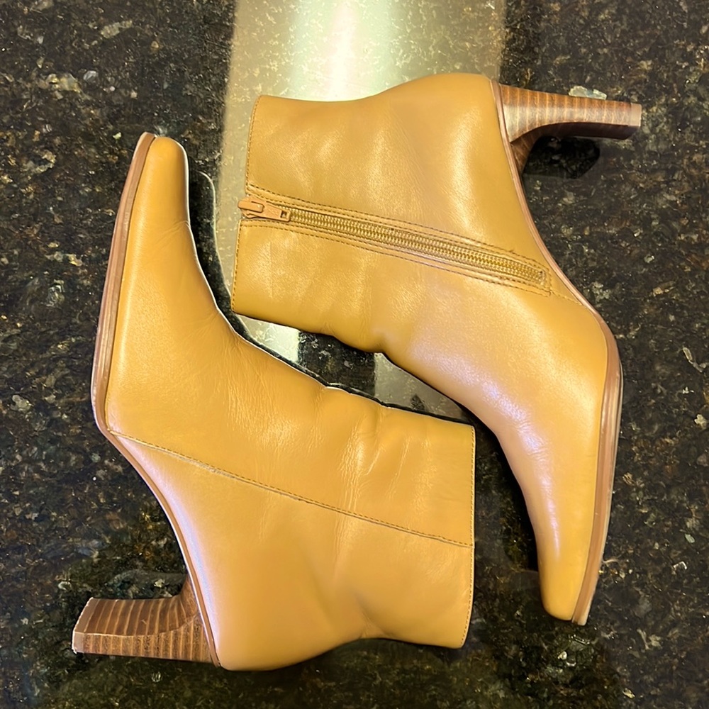 Womens White Mountain Boots